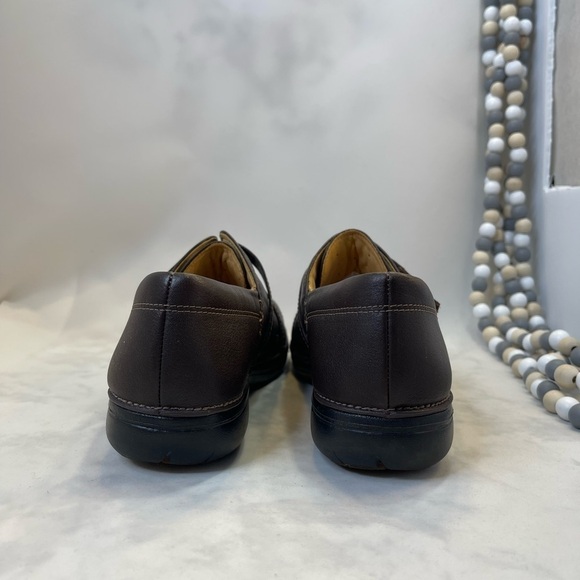 Clarks Unstructured Un.Esma Brown Leather Slip On Loafer Comfort Shoes 7W - Picture 5 of 9